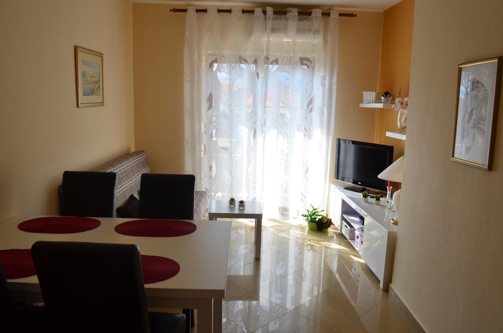 Apartments Mihalic Башка Экстерьер фото