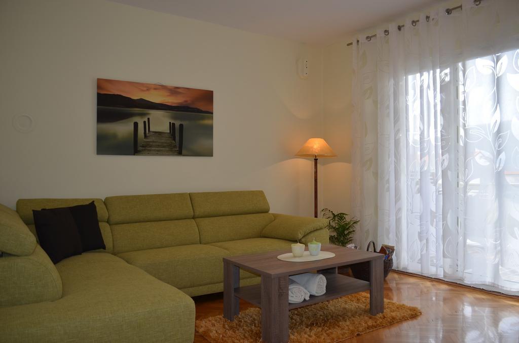 Apartments Mihalic Башка Номер фото